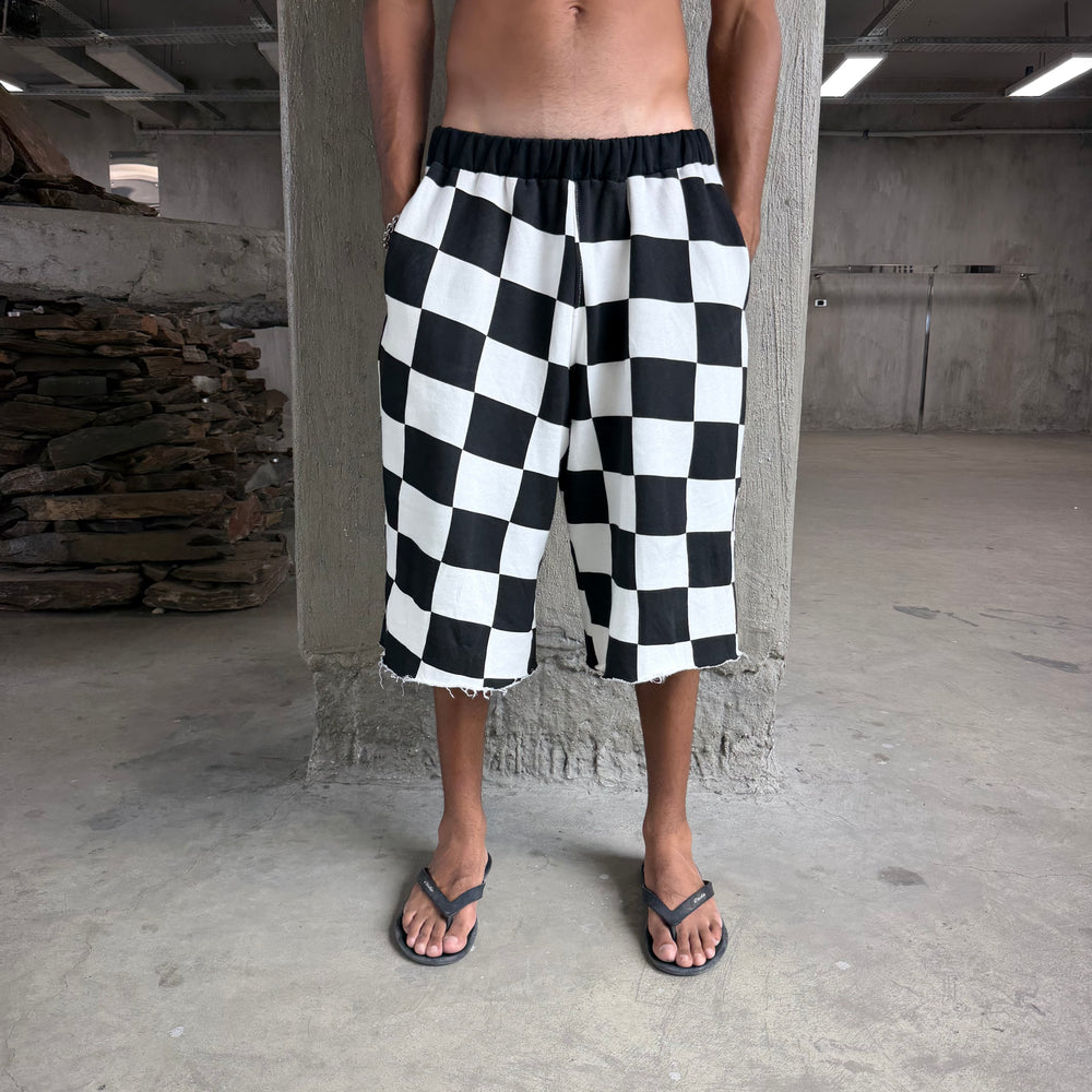 CHECKERED HP SHORTS