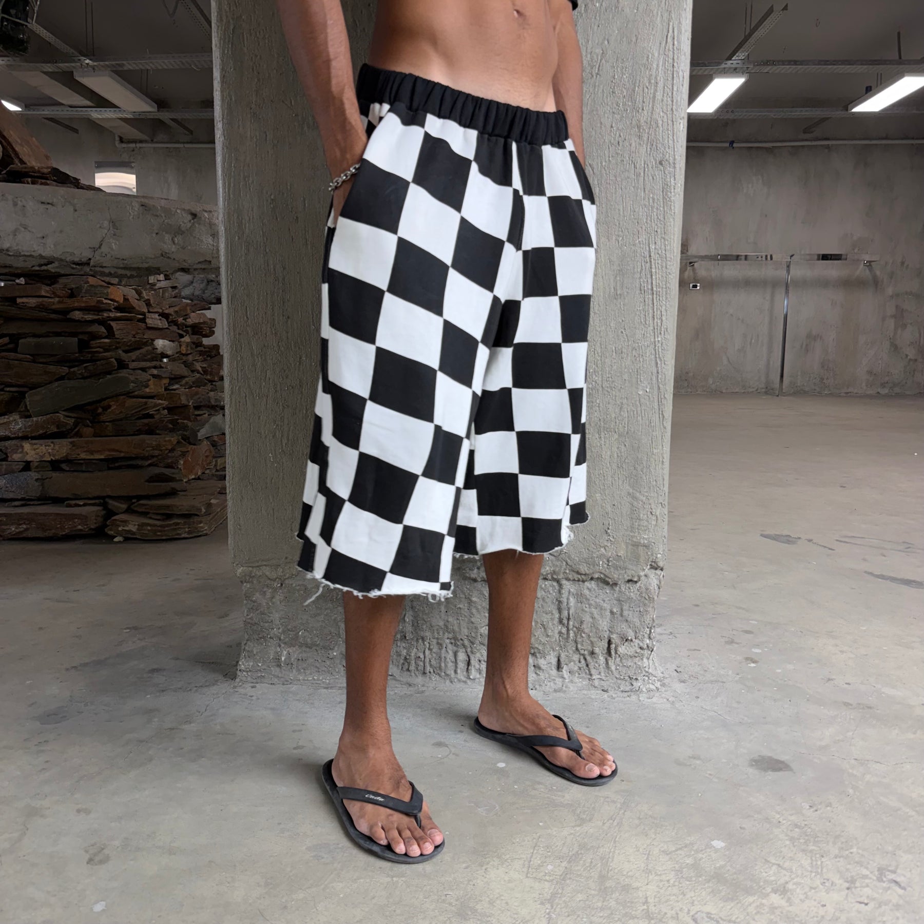CHECKERED HP SHORTS