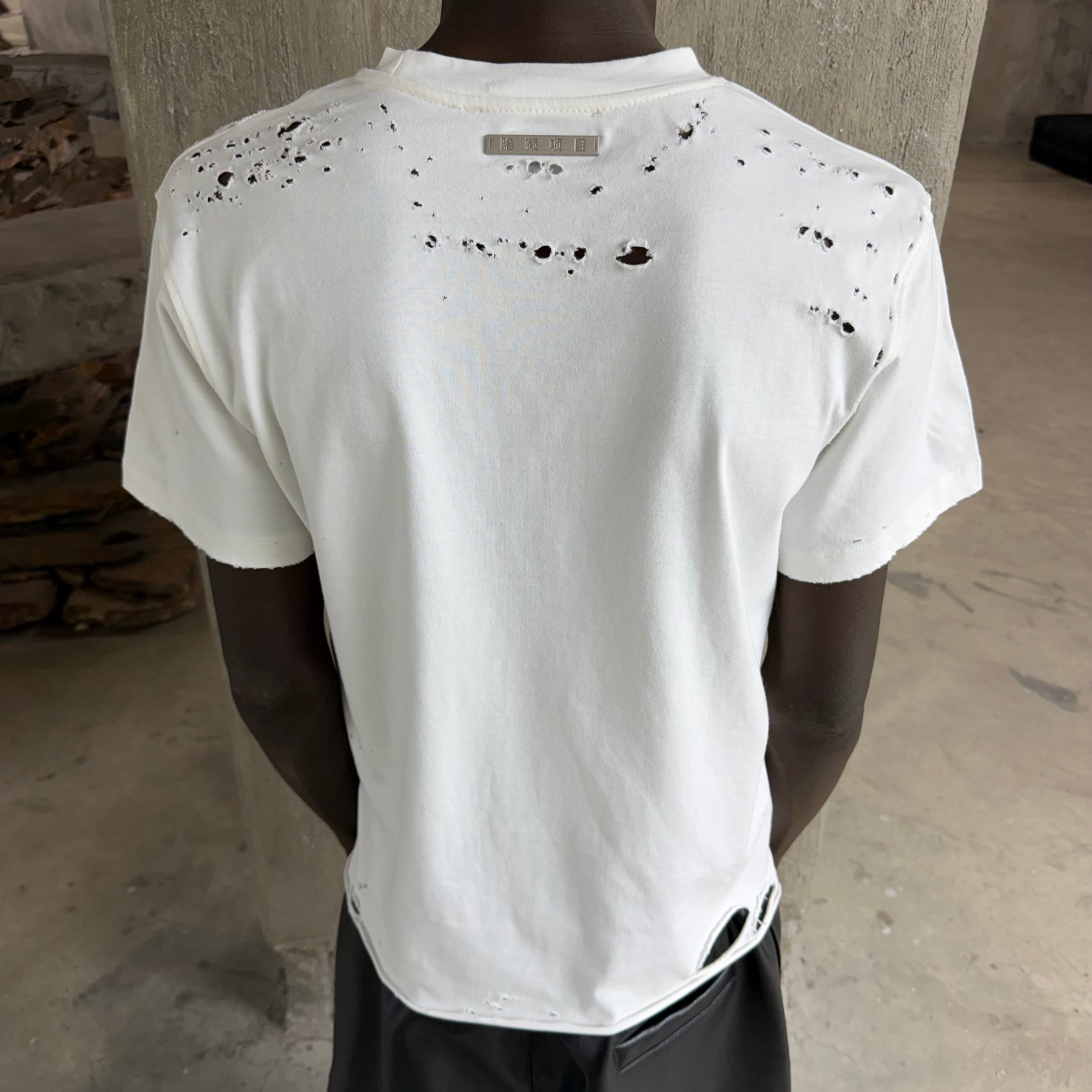 OG DISTRESSED ESSENTIAL TEE