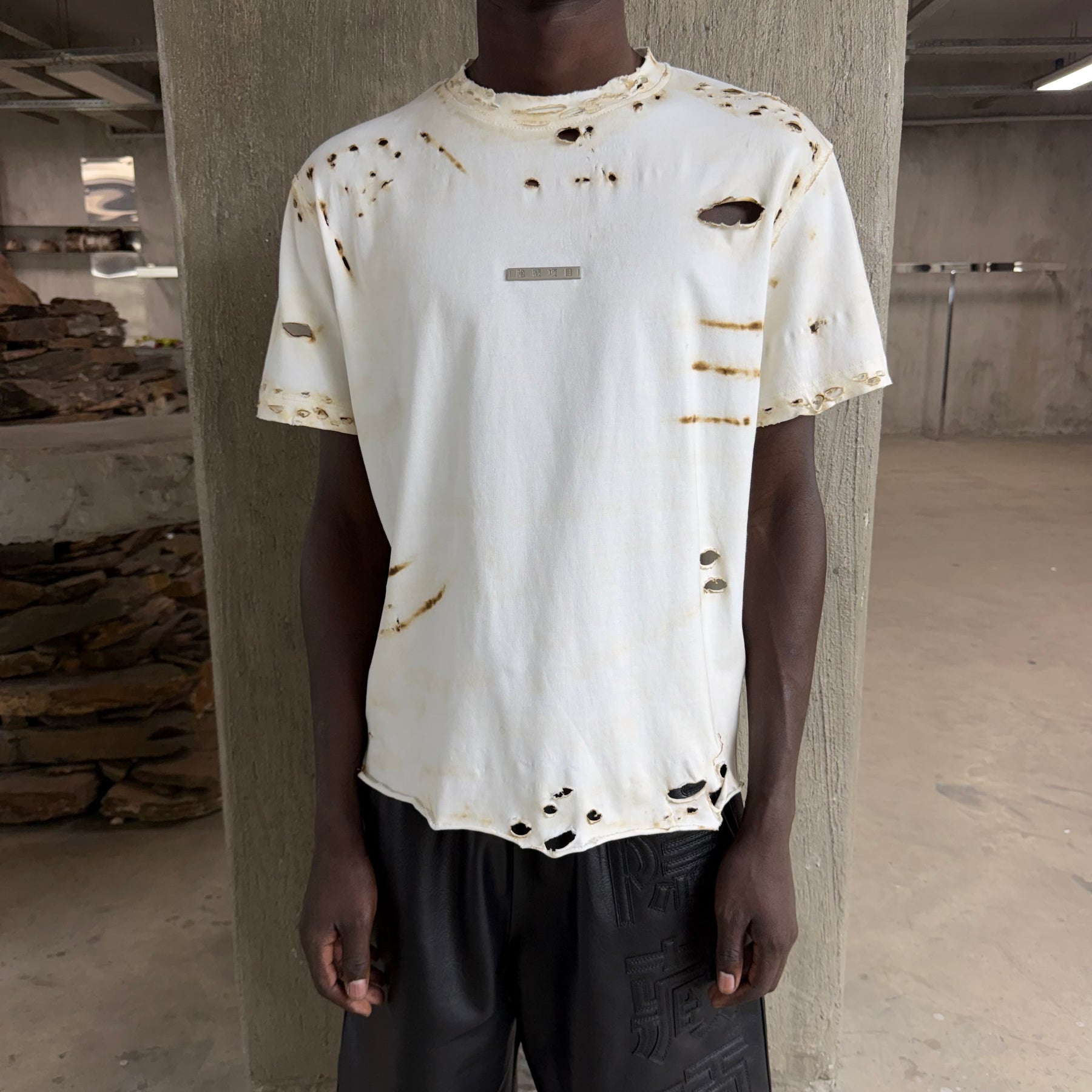 WRECKED TEE