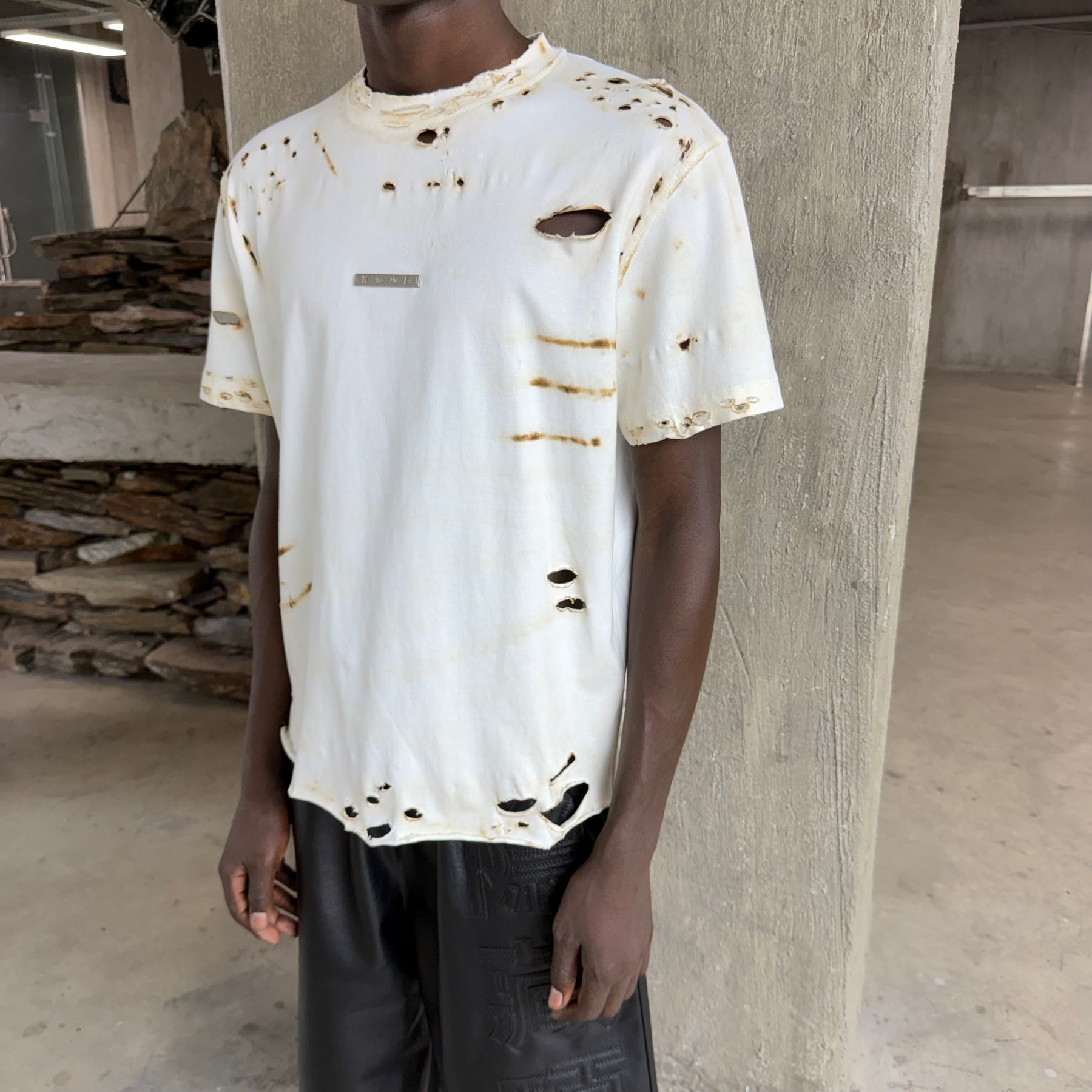 WRECKED TEE